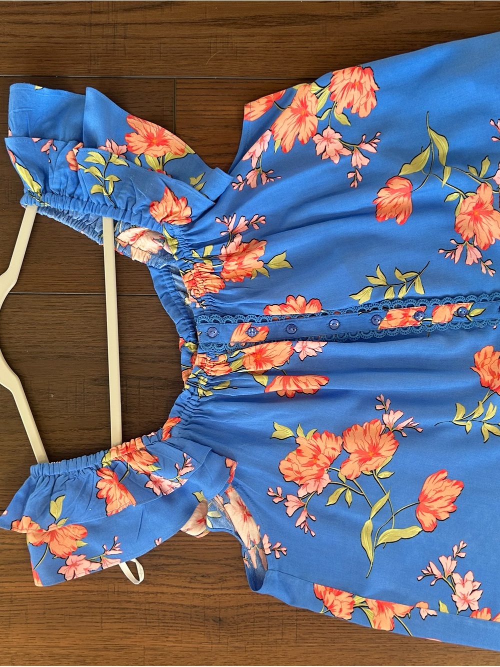 Vibrant Boho Jessica Simpson Floral Ruffle Sleeve Top in Blue Size M - Picture 3 of 7